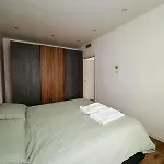 The View - Spacious Modern Apt