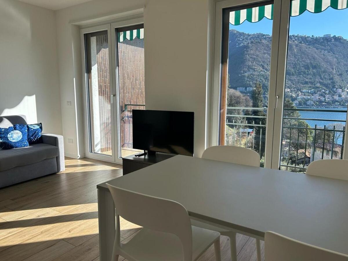 The View - Spacious Modern